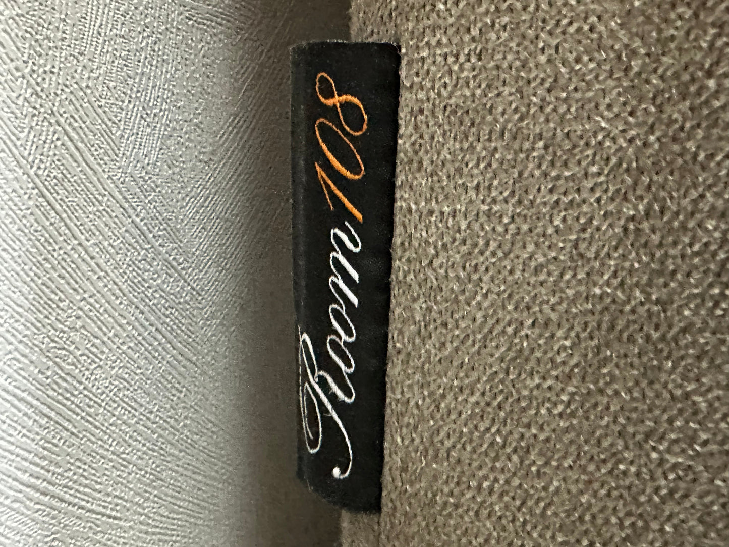 Room108 Beige Suède Stoffen Hoekzetel ~ Losse Kussens Met Afneembare Hoezen