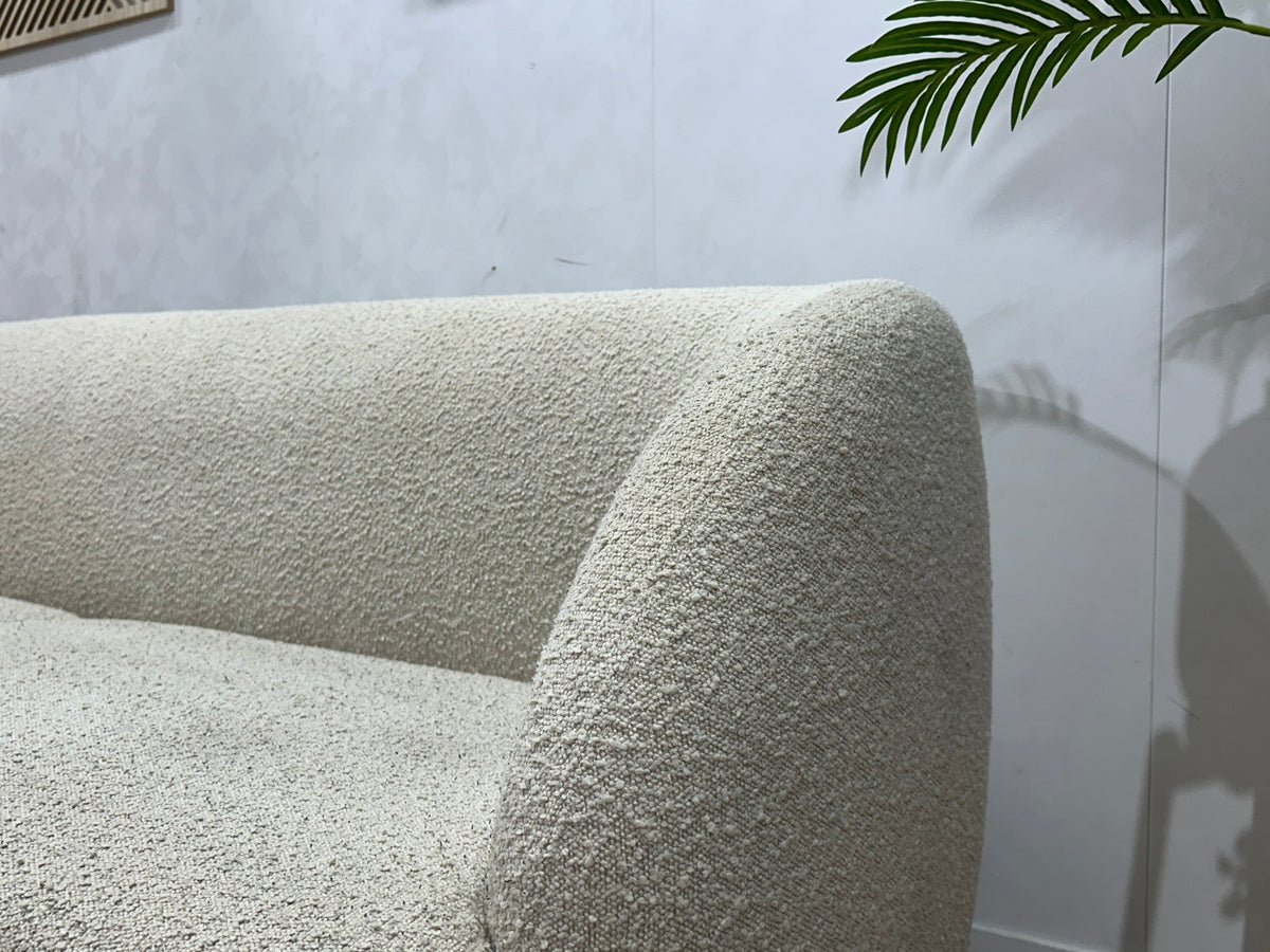 Witte Bouclé Stoffen 2.5-Zits Zetel ~ Vaste Kussens