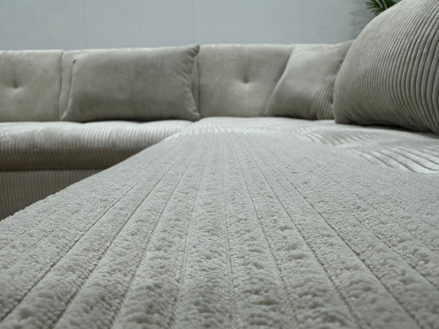 !Showroommodel! Witte/Crème Ribstof U Zetel