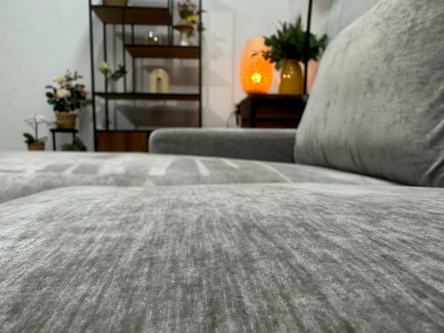 Grijze Velvet U Zetel ~ Losse Rugkussens Met Afneembare Hoezen