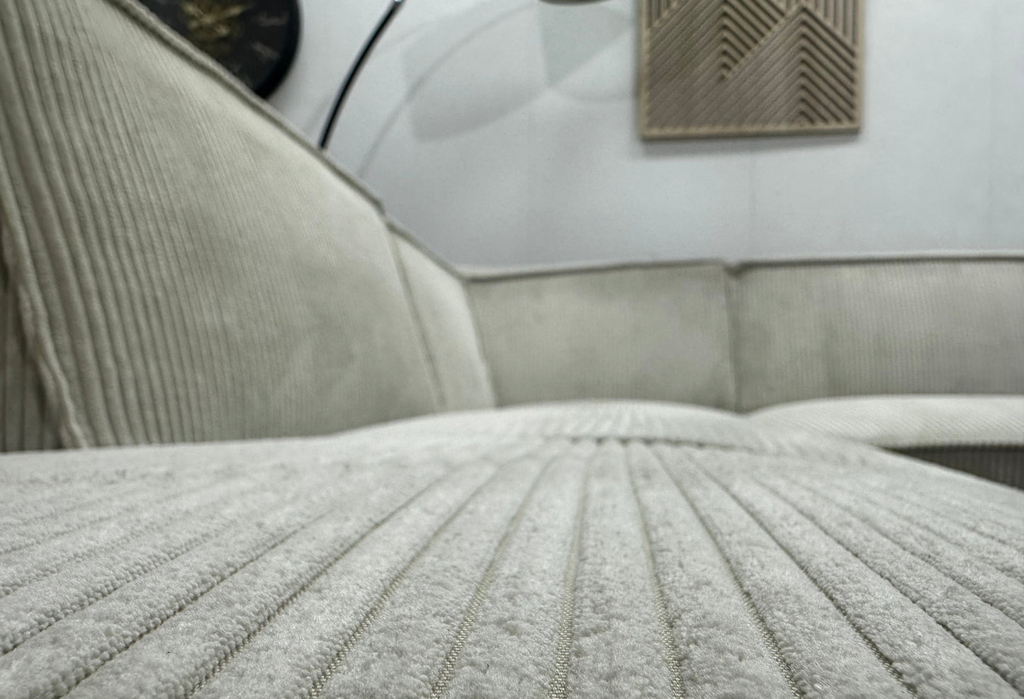 !Showroommodel! Witte Ribstof U Zetel