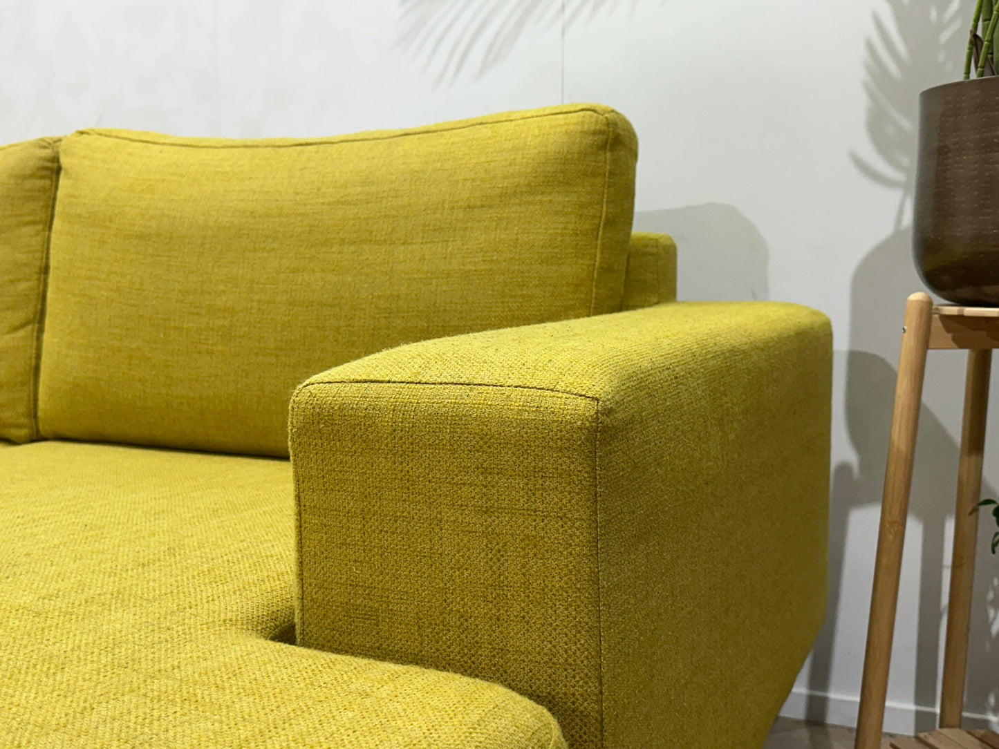 Gele Hoekzetel Inc Hocker ~ Losse Kussens Met Afneembare Hoezen
