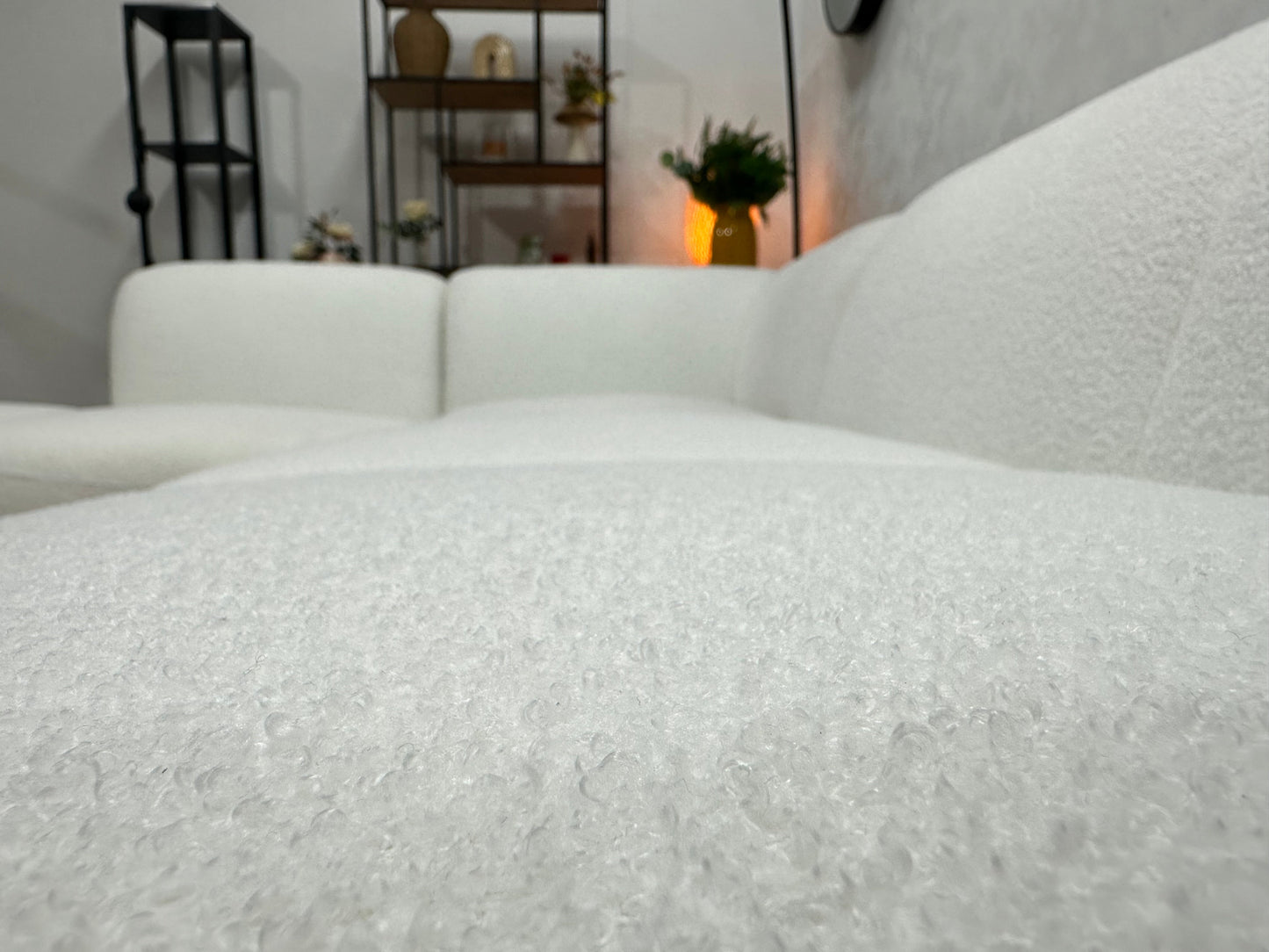 !Showroommodel! Witte Bouclé U Zetel