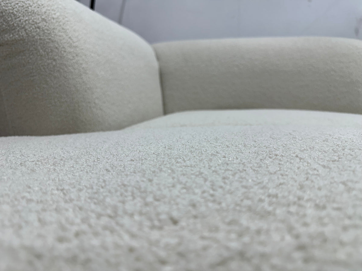 !Showroommodel! Witte Bouclé Stoffen U Zetel