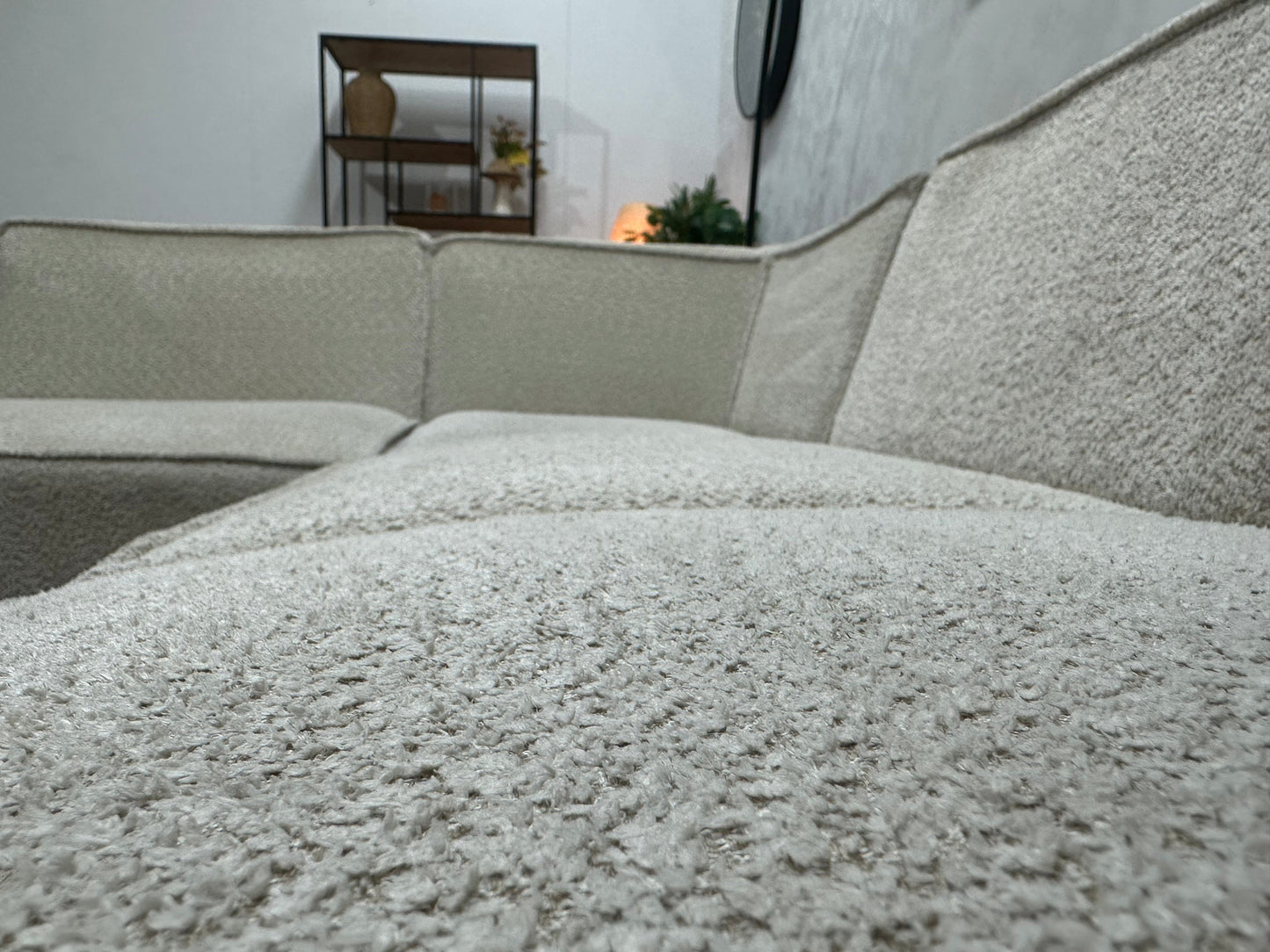 !Showroommodel! Witte Bouclé Stoffen Hoekzetel