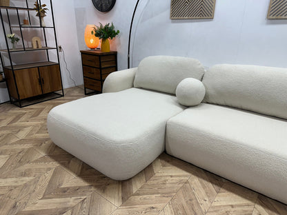 !Showroommodel! Crème Bouclé Stof Hoekzetel ~ Losse Rugkussens