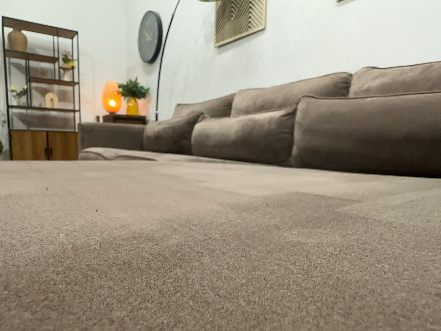 Bruine Velvet Hoekzetel ~ Losse Kussens Met Afneembare Hoezen