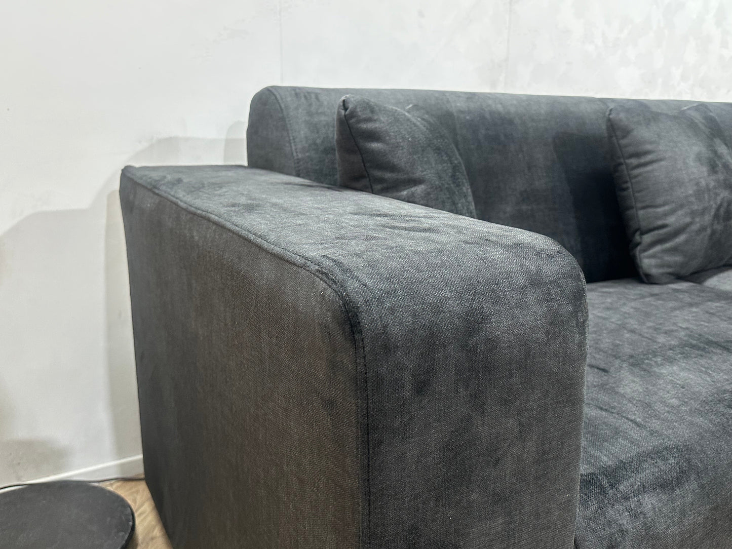 !Showroommodel! Zwarte Velvet Rechte Zetel