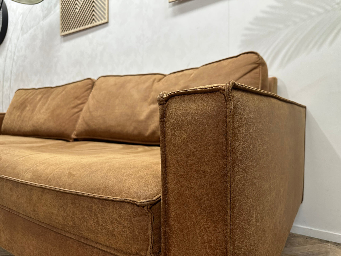 Cognac Bruine Suède Stoffen 2.5-Zits Inc Hocker ~ Losse Kussens Met Afneembare Hoezen