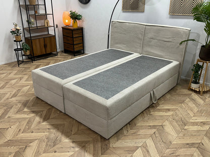 !Showroommodel! Witte/Crème Ribstof Boxspring Inc Topper