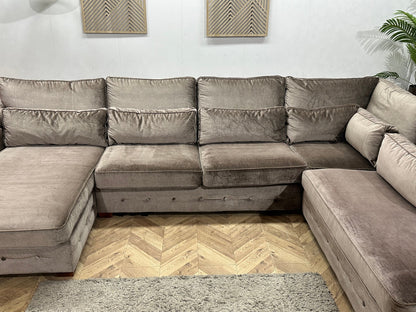 Bruine Velvet U Zetel ~ Losse Kussens Met Afneembare Hoezen