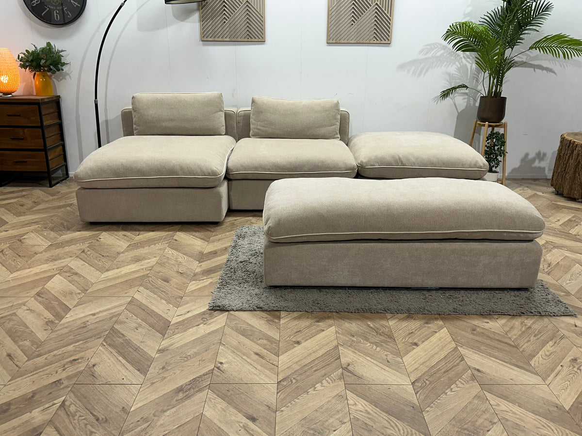 !Showroommodel! Beige Suède Stoffen Hoekzetel Inc Hocker