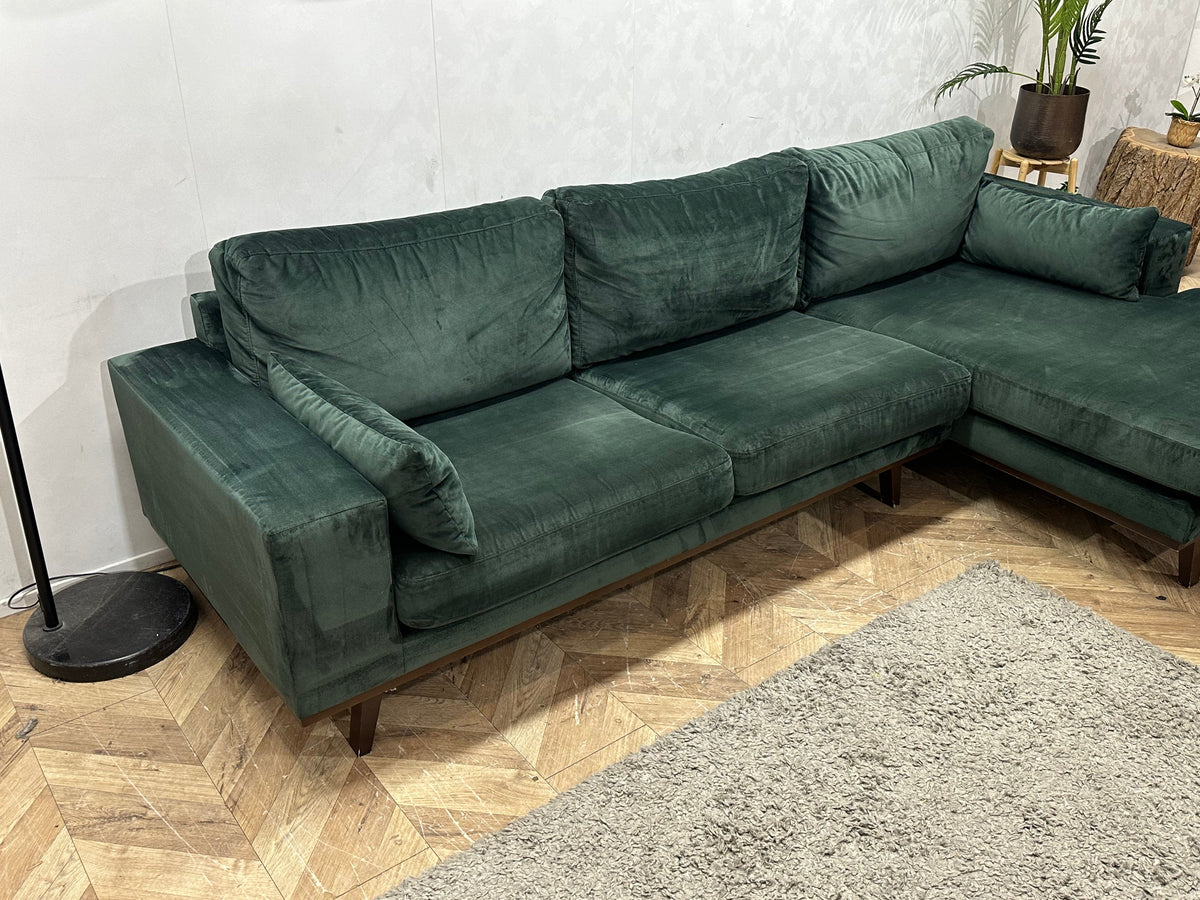 Groene Velvet Hoekzetel ~ Losse Kussens Met Afneembare Hoezen
