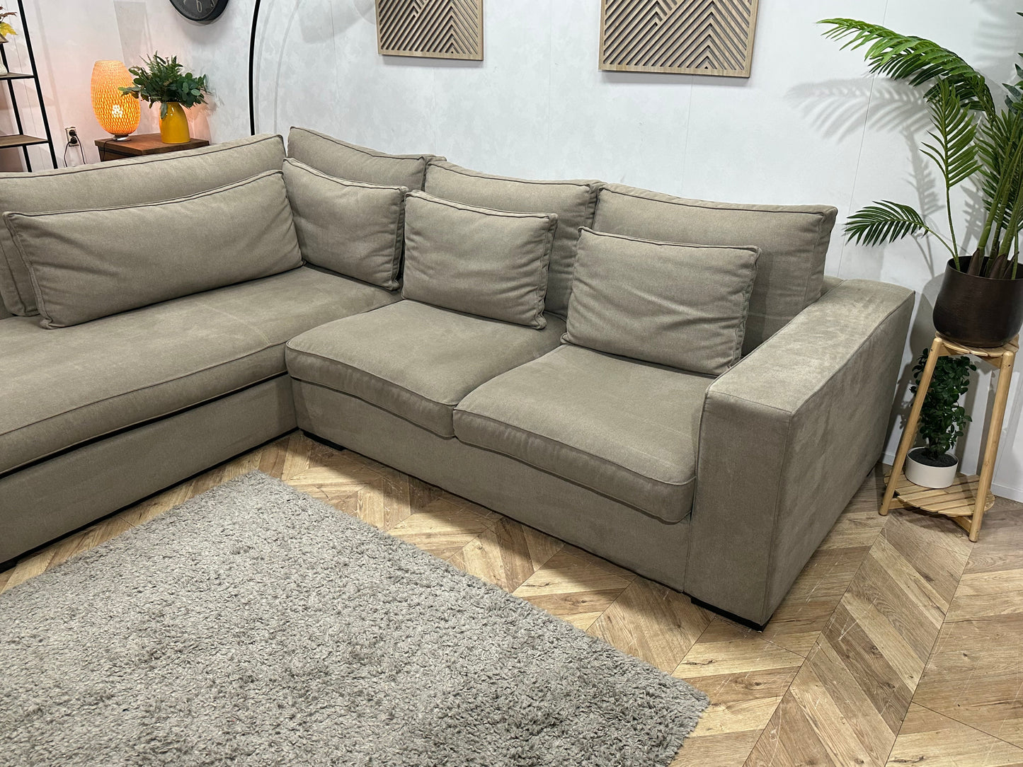 Room108 Beige Suède Stoffen Hoekzetel ~ Losse Kussens Met Afneembare Hoezen