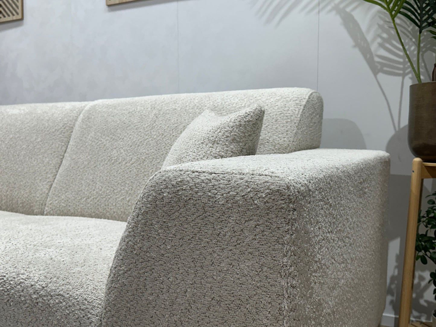!Showroommodel! Witte Bouclé Stoffen Hoekzetel