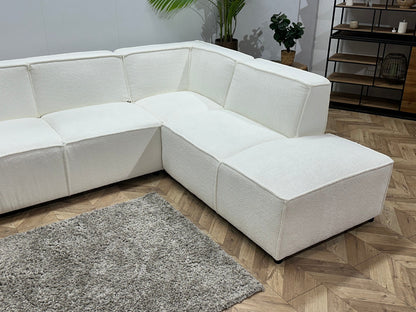 !Showroommodel! Witte Bouclé Stoffen Hoekzetel