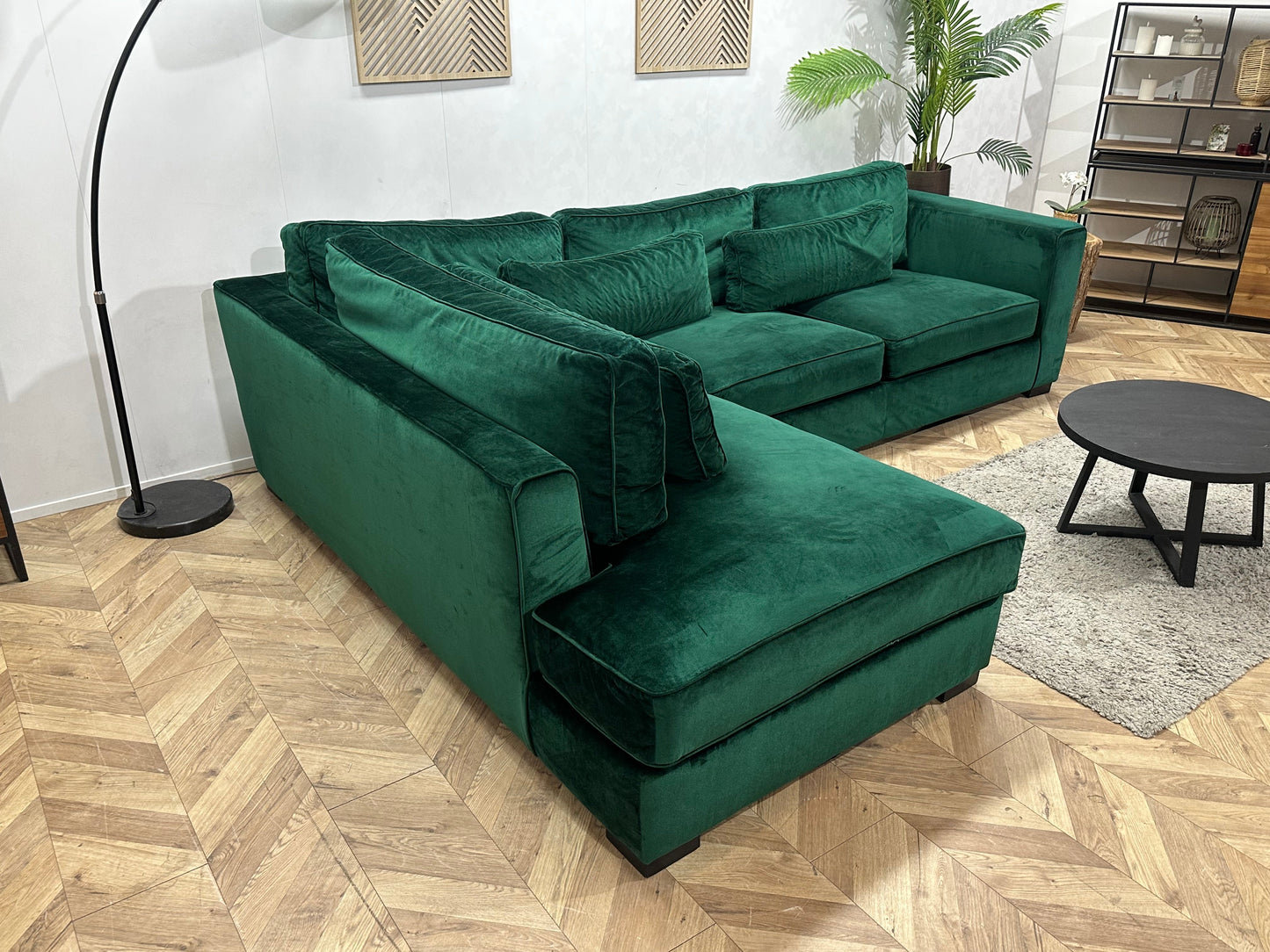 Groene Velvet Hoekzetel ~ Losse Kussens Met Afneembare Hoezen