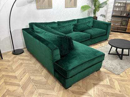 Groene Velvet Hoekzetel ~ Losse Kussens Met Afneembare Hoezen
