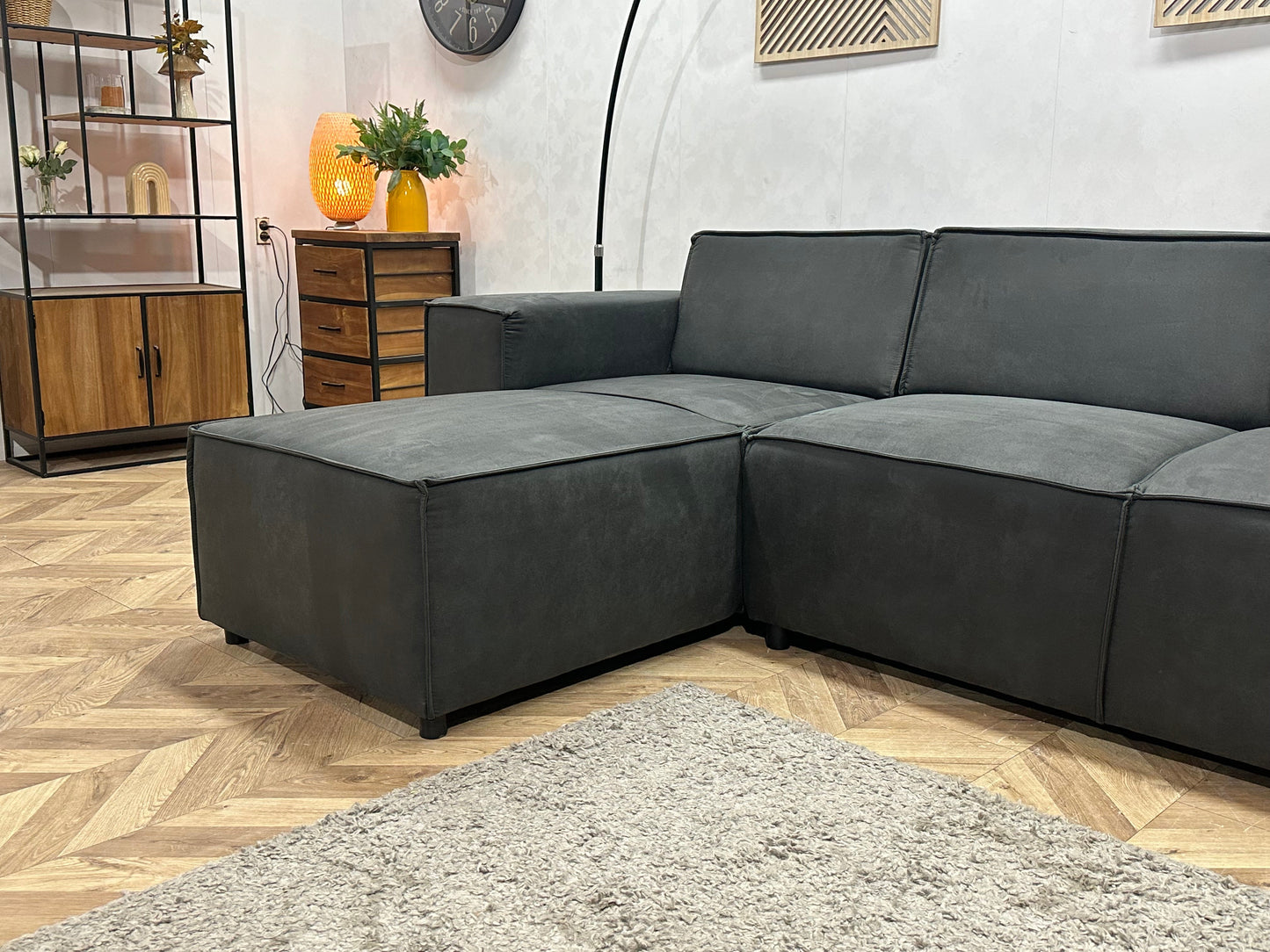 !Showroommodel! Antraciet Suède Stoffen Design Zetel