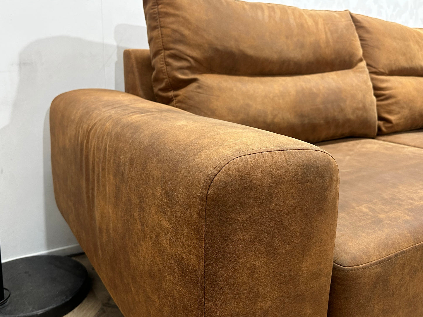 Cognac Bruine Suède Stoffen Hoekzetel ~ Losse Kussens Met Afneembare Hoezen