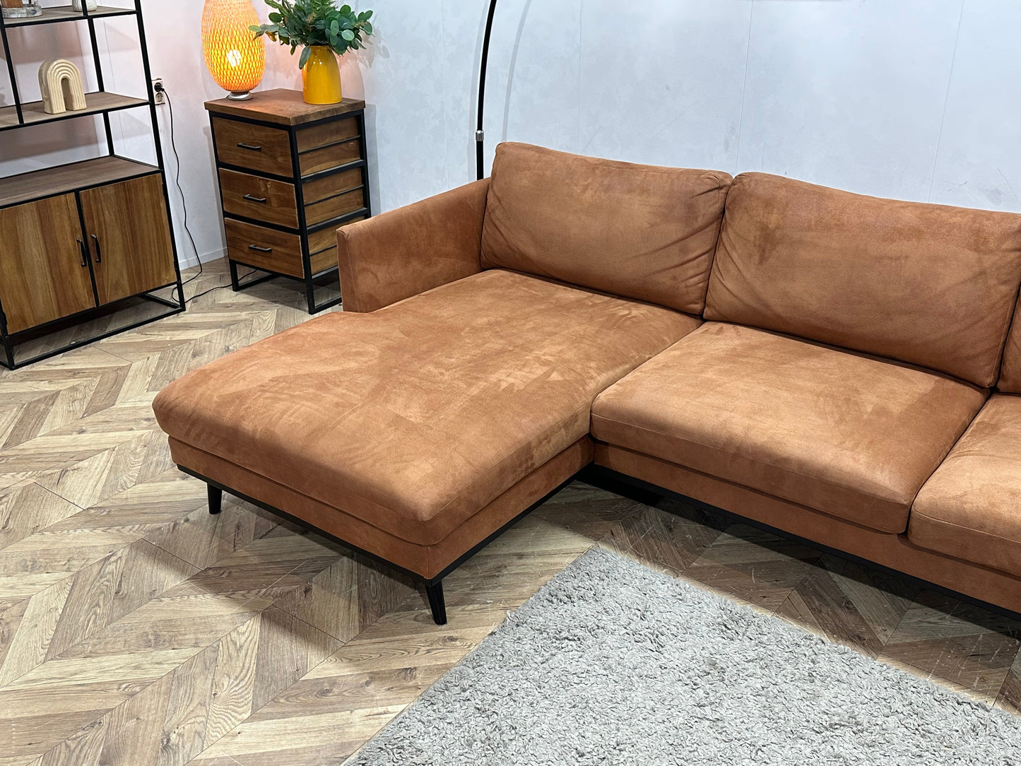 Cognac Bruine Suède Stoffen Hoekzetel ~ Losse Kussens Met Afneembare Hoezen