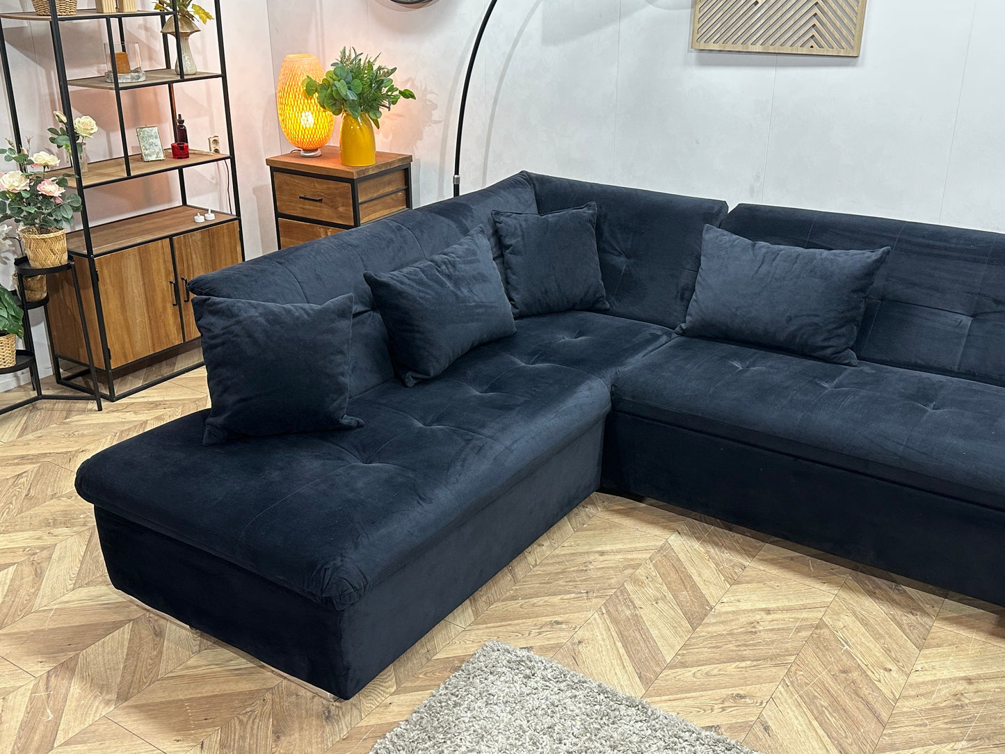 !Showroommodel! Zwarte Velvet U Zetel