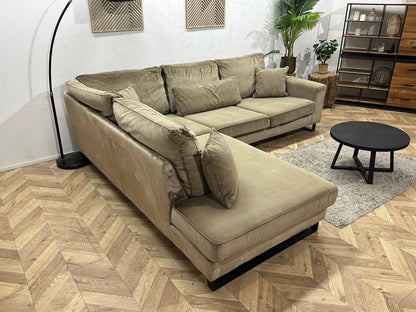 Licht Bruine Velvet Hoekzetel ~ Losse Kussens Met Afneembare Hoezen