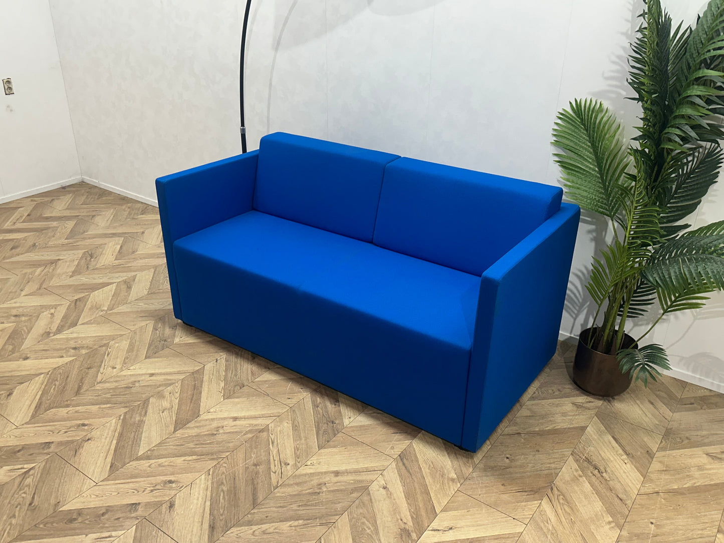 Blauwe 2-Zits Zetel ~ Losse Rugkussens Met Afneembare Hoezen