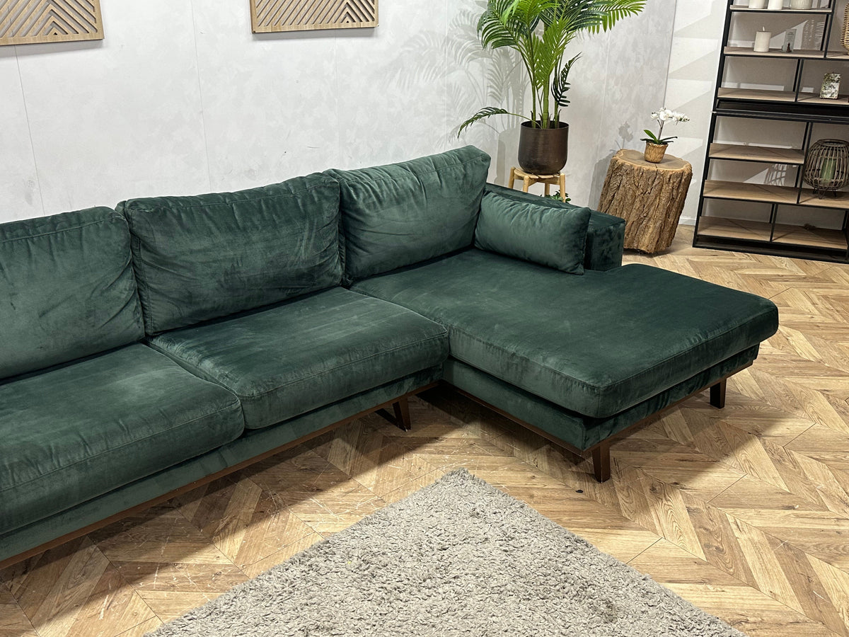 Groene Velvet Hoekzetel ~ Losse Kussens Met Afneembare Hoezen