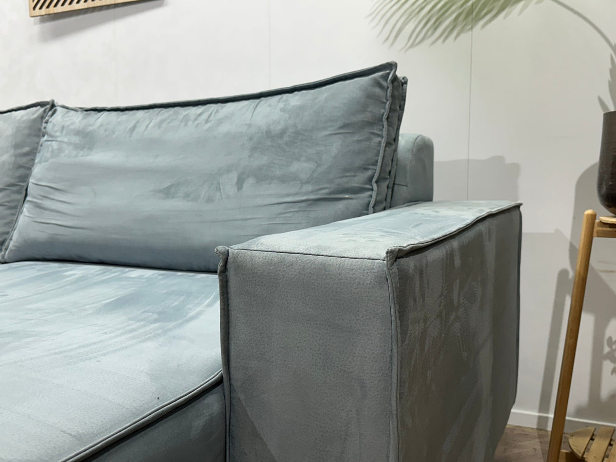 Licht Blauwe U Zetel ~ Losse Rugkussens Met Afneembare Hoezen