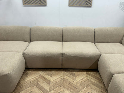 !Showroommodel! Beige Bouclé Stoffen U Zetel