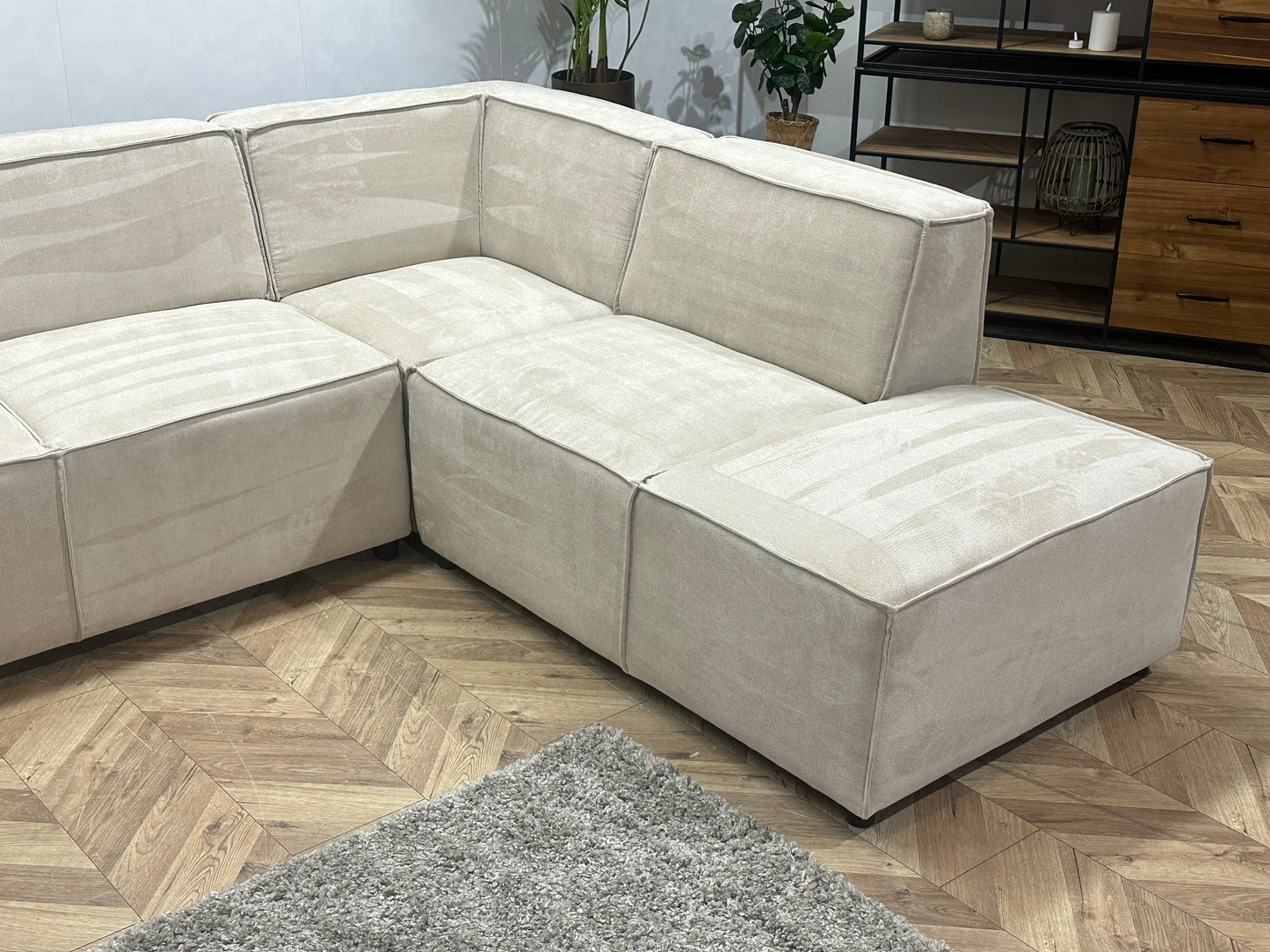 !Showroommodel! Crème Suède Stoffen U Zetel