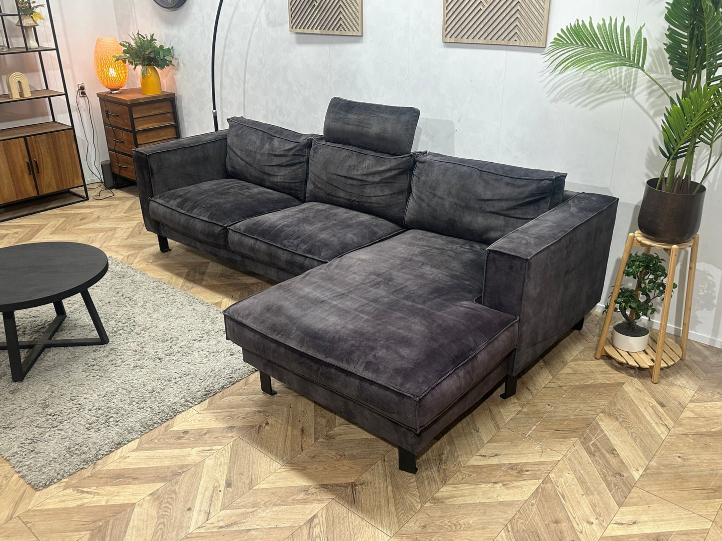 Antraciet Velvet Hoekzetel ~ Losse Kussens Met Afneembare Hoezen