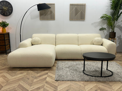 !Showroommodel! Witte Bouclé Stoffen Hoekzetel