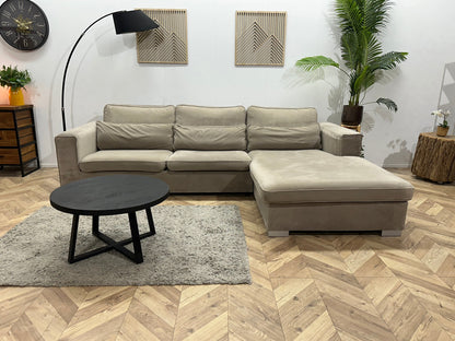 Beige Velvet Hoekzetel ~ Losse Kussens Met Afneembare Hoezen