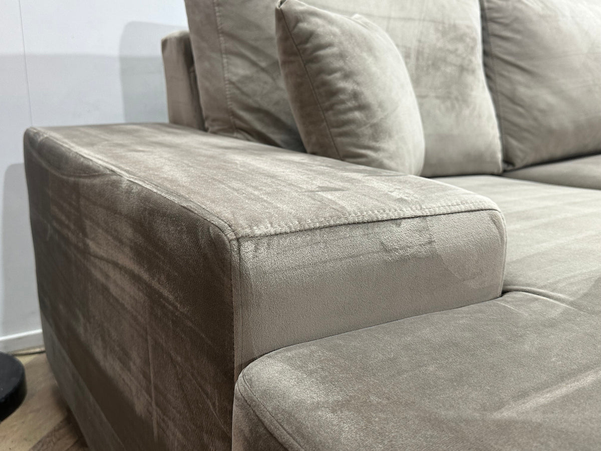 Grijze/Beige Velvet U Zetel ~ Losse Rugkussens Met Afneembare Hoezen