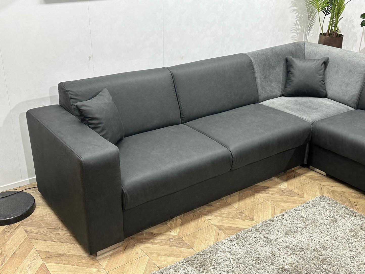 !Showroommodel! Antraciet/Grijze Suède Lederen/Velvet Hoekzetel