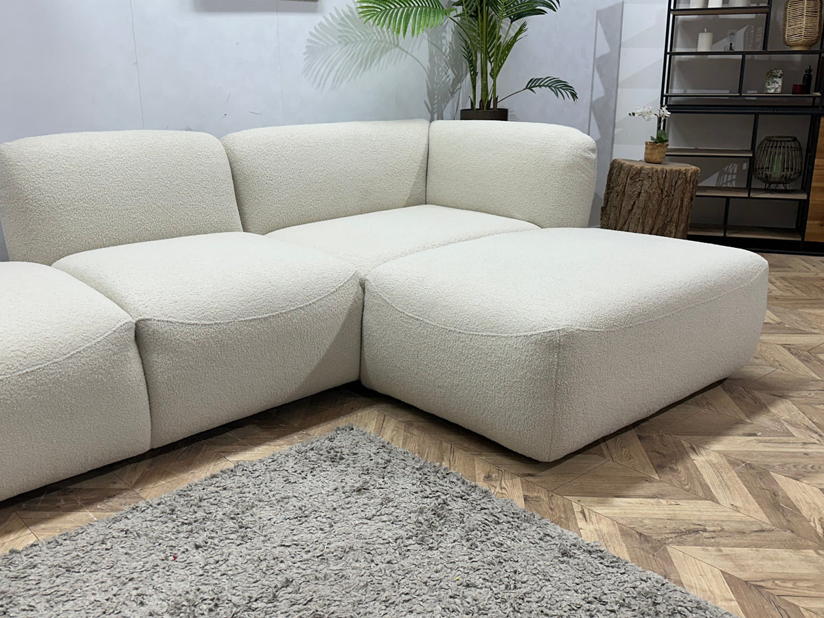 Witte Bouclé Stoffen Hoekzetel ~ Nieuwstaat