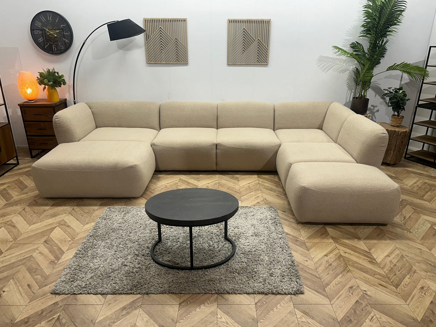 !Showroommodel! Beige Bouclé Stoffen U Zetel