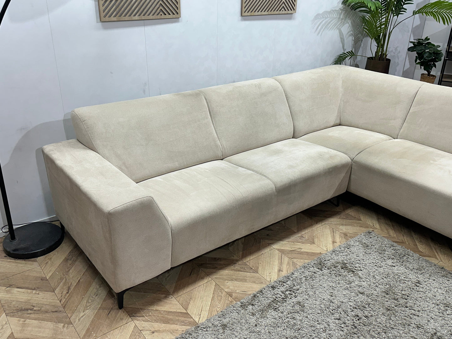 !Showroommodel! Crème Suède Stoffen Hoekzetel