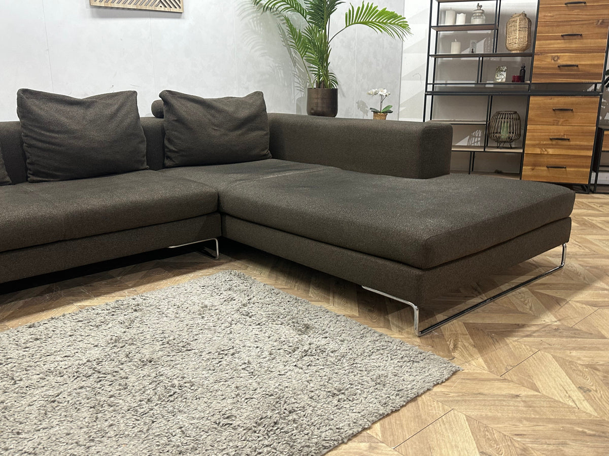 Bruine Hoekzetel ~ Losse Rugkussens Met Afneembare Hoezen