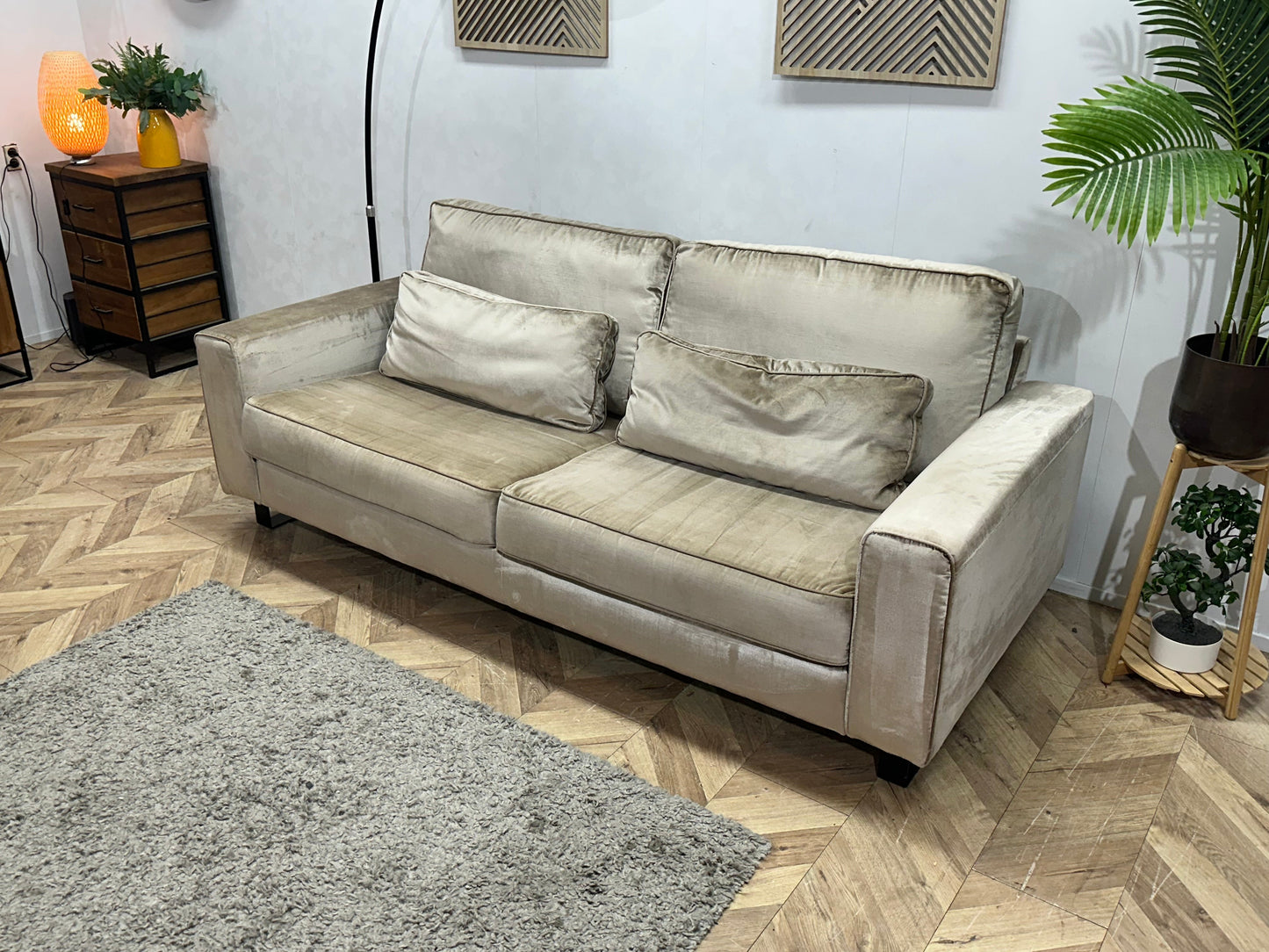 Licht Grijze / Beige Velvet 2.5-Zits Zetel ~ Losse Kussens Met Afneembare Hoezen