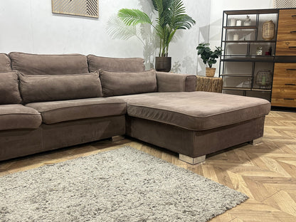 Bruine Velvet Hoekzetel ~ Losse Kussens Met Afneembare Hoezen