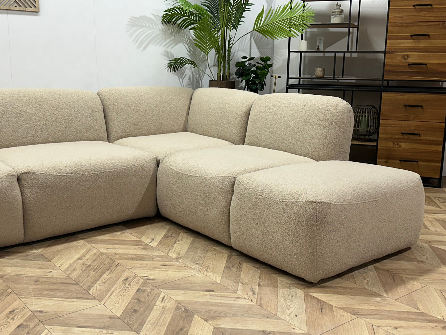 !Showroommodel! Beige Bouclé U Zetel