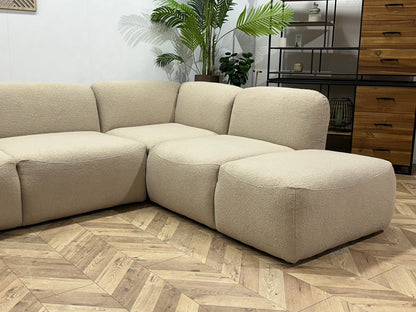 !Showroommodel! Beige Bouclé U Zetel