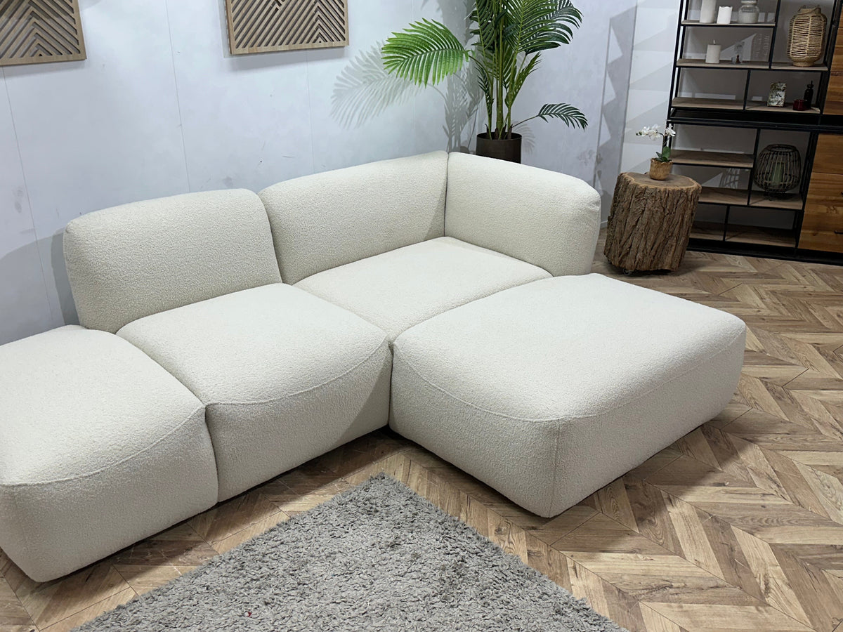 Witte Bouclé Stoffen Hoekzetel ~ Nieuwstaat