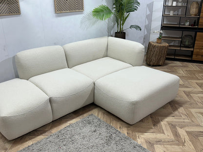 Witte Bouclé Stoffen Hoekzetel ~ Nieuwstaat