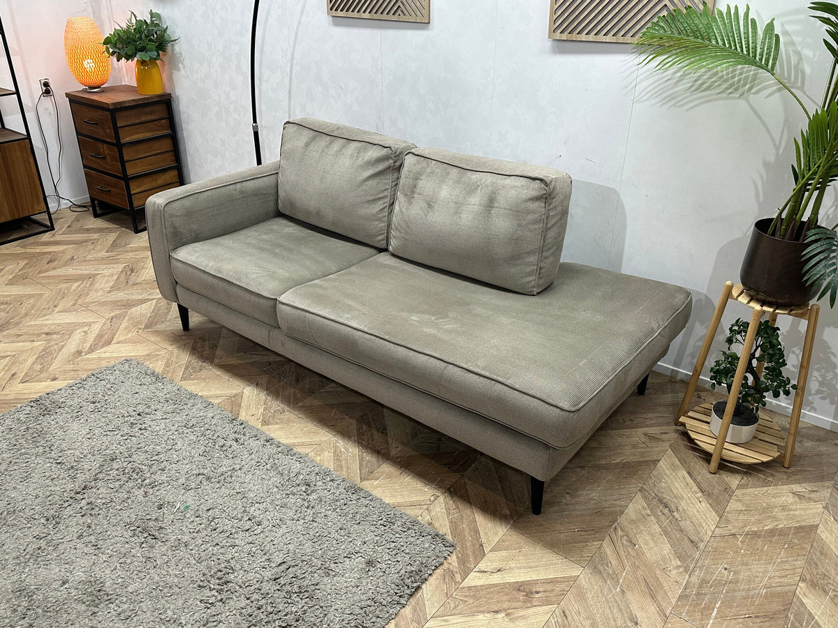 Grijze Velvet Design Zetel ~ Losse Kussens Met Afneembare Hoezen