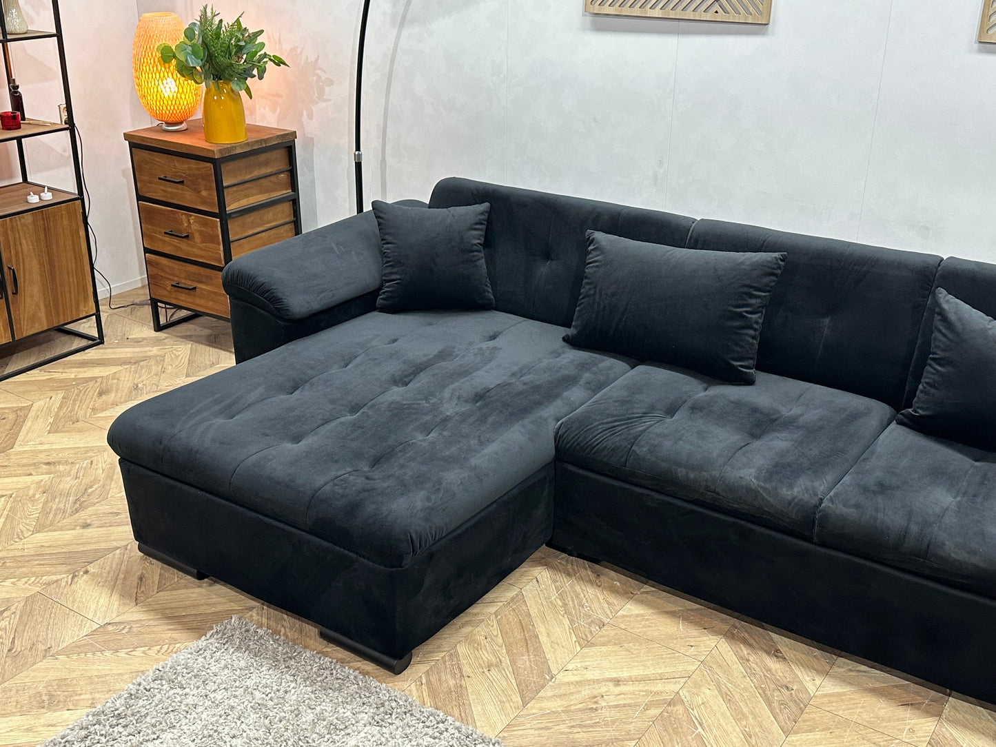!Showroommodel! Zwarte Velvet U Zetel