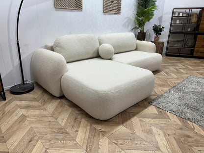 !Showroommodel! Crème Bouclé Stof Hoekzetel ~ Losse Rugkussens